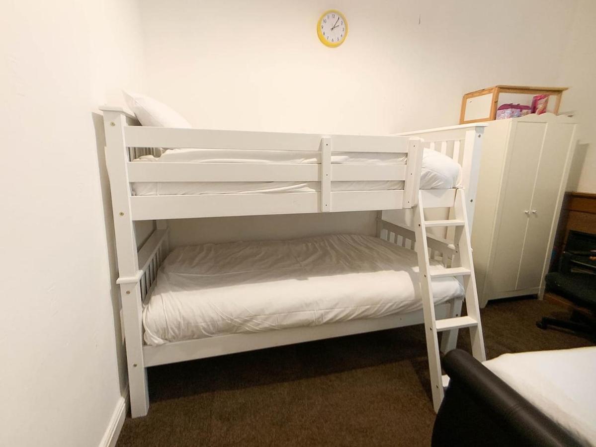 Large Glasgow South Family Home - Free Parking Εξωτερικό φωτογραφία