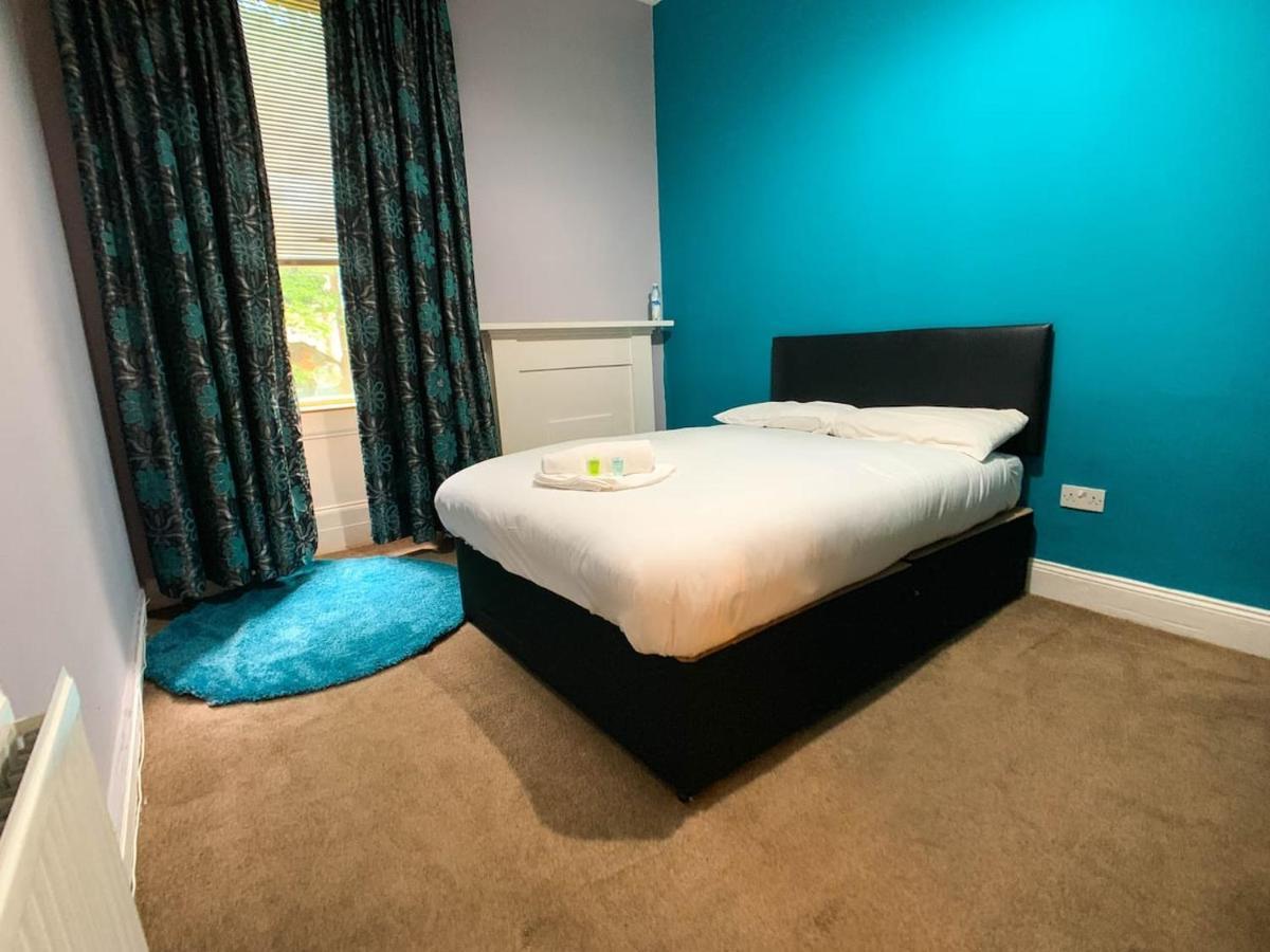 Large Glasgow South Family Home - Free Parking Εξωτερικό φωτογραφία